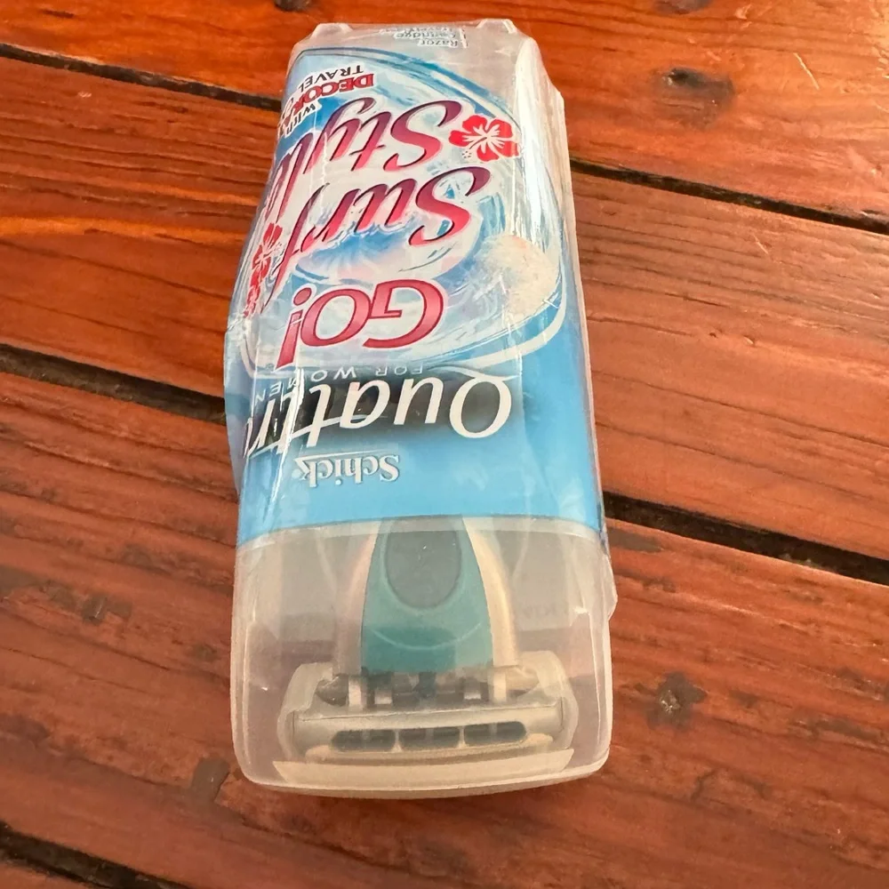 🧩 3/$20 Schick Quattro Go! Razor & Travel Case NWT